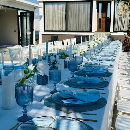 Isea Wood ヴィラ Rrushkull (Durres)