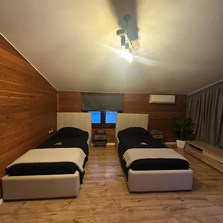 Isea Wood Villa